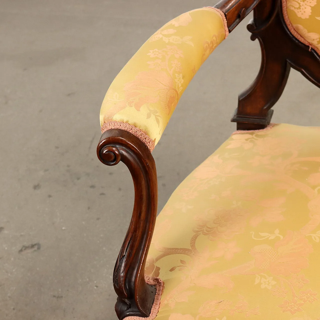 6 chairs and 2 armchairs Umbertino in walnut and fabric, 19th century 4