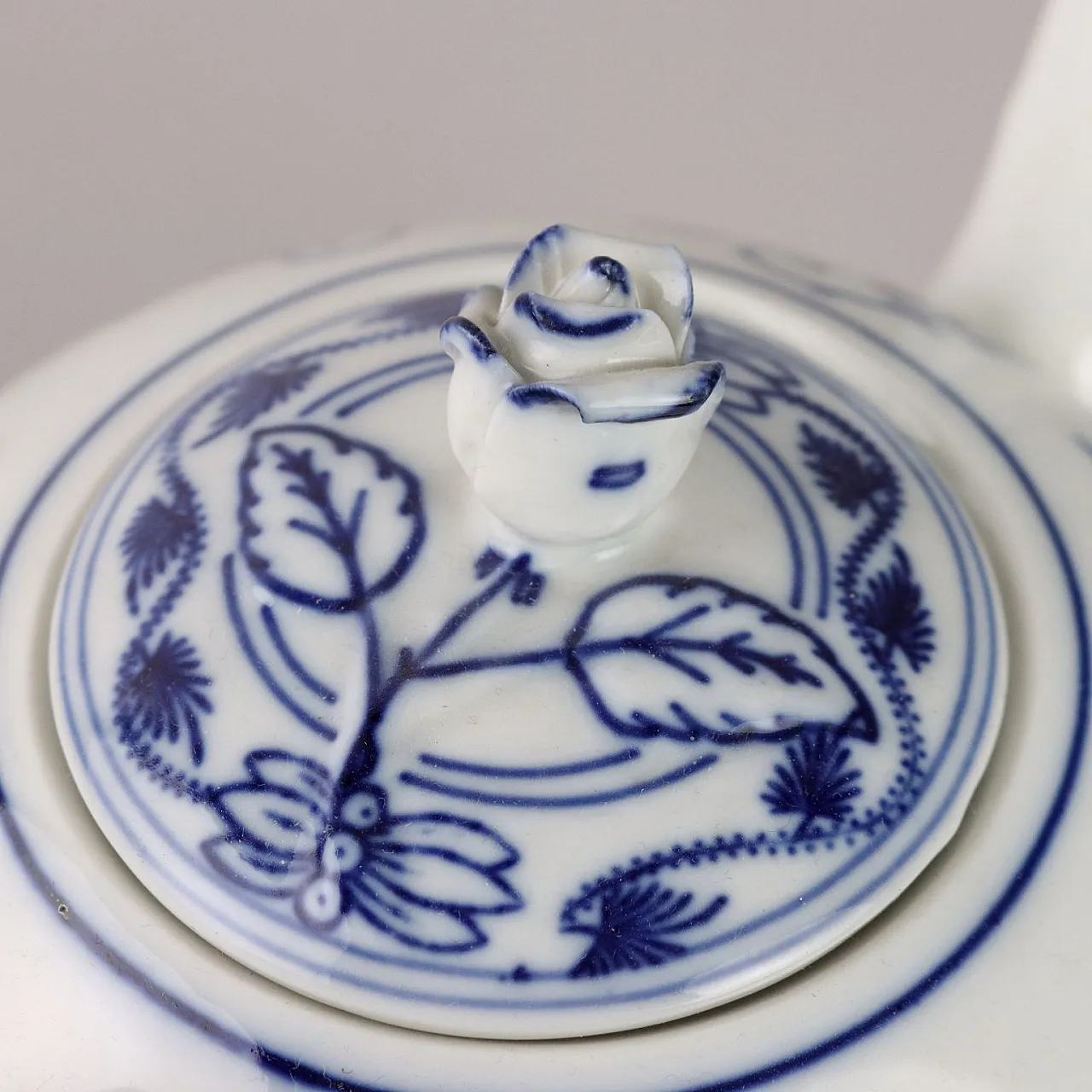 Servizio da tè e caffè in porcellana Zwiebelmuster, '900 4