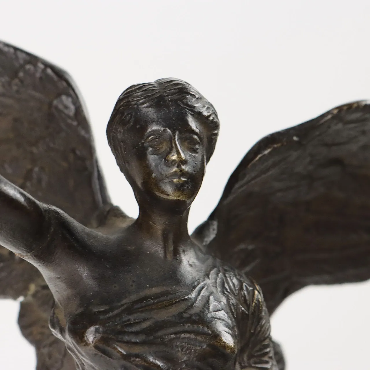 Bronze Winged Victory sculpture with marble base, 1930s 3