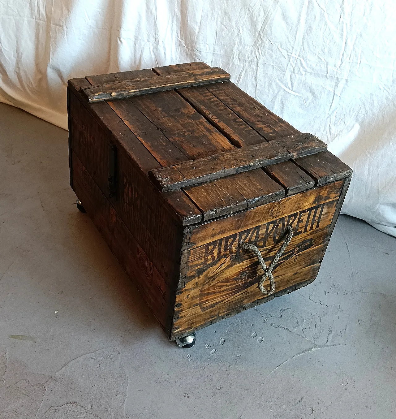 Service table Birra Poretti on wheels, 1912 22