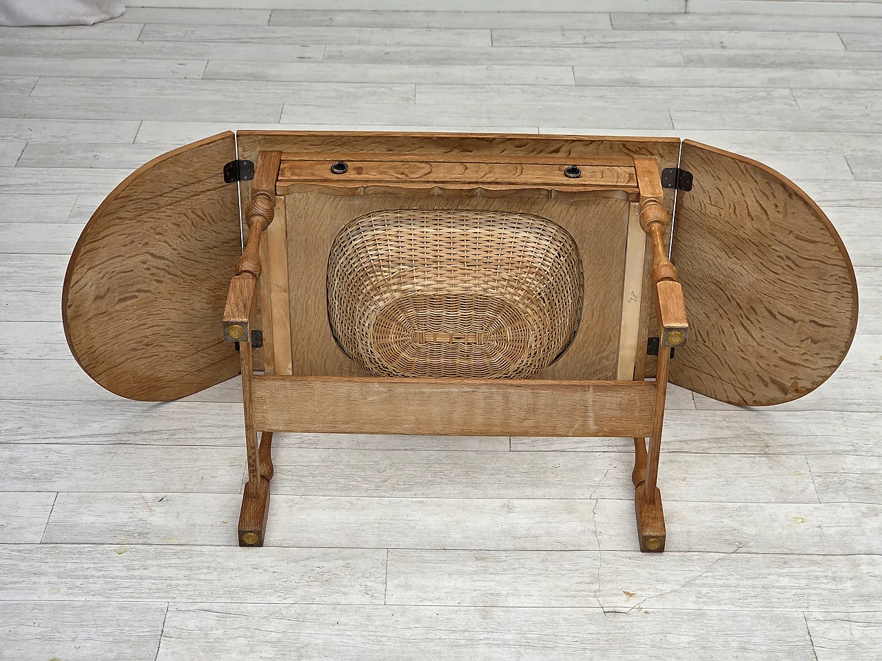Danish foldable coffee table oak and rattan, 1970s 18