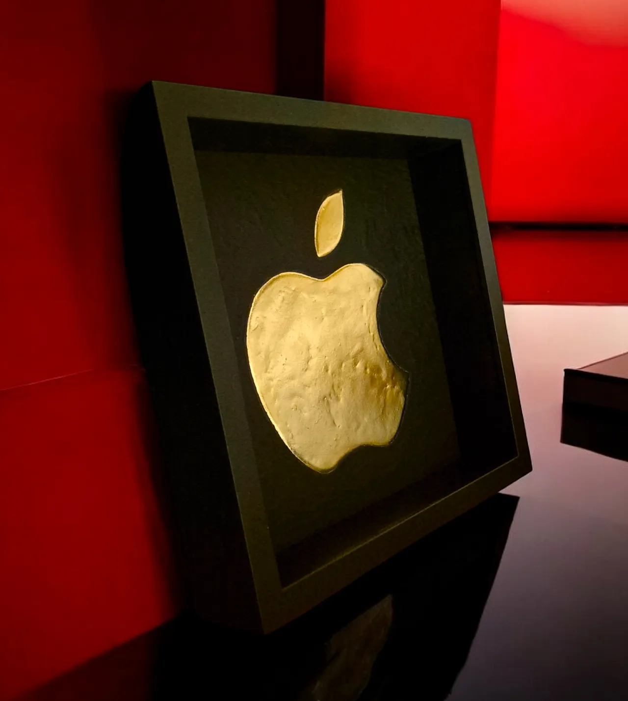 Apple logo 23kt gold plated artwork in frame 80s and 90s collection 3