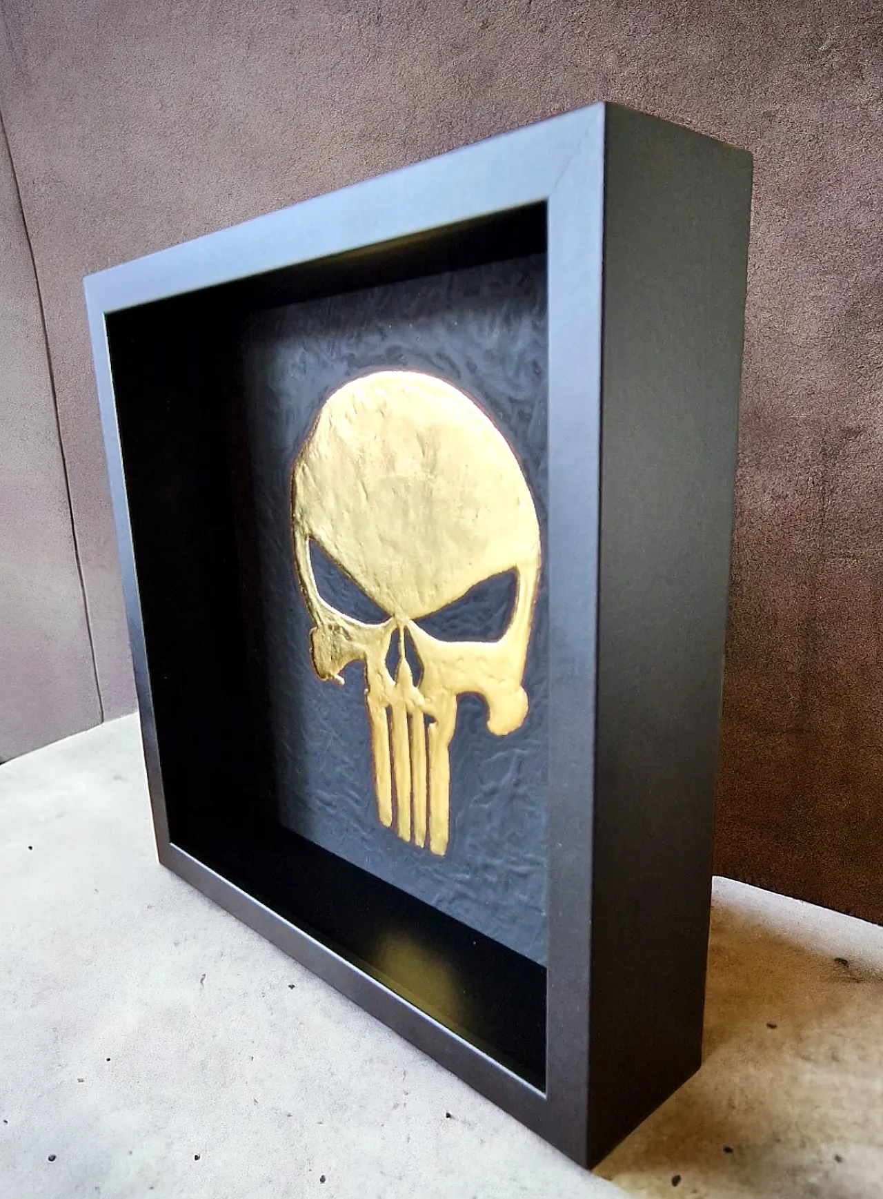 Punisher skull 23kt gold plated artwork in frame 80s and 90s art 5