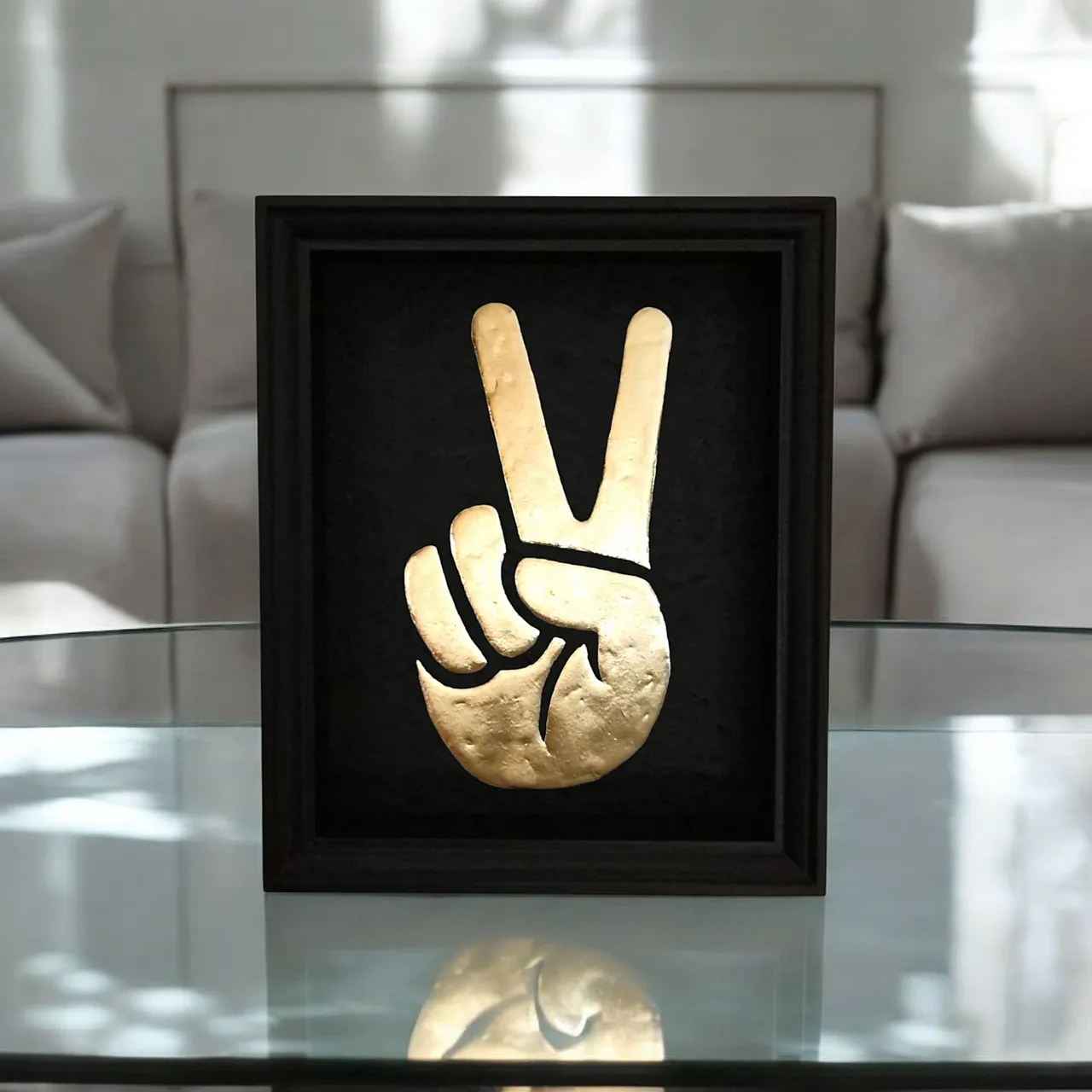 Peace handsign 23kt gold plated in frame PopArt collection 1