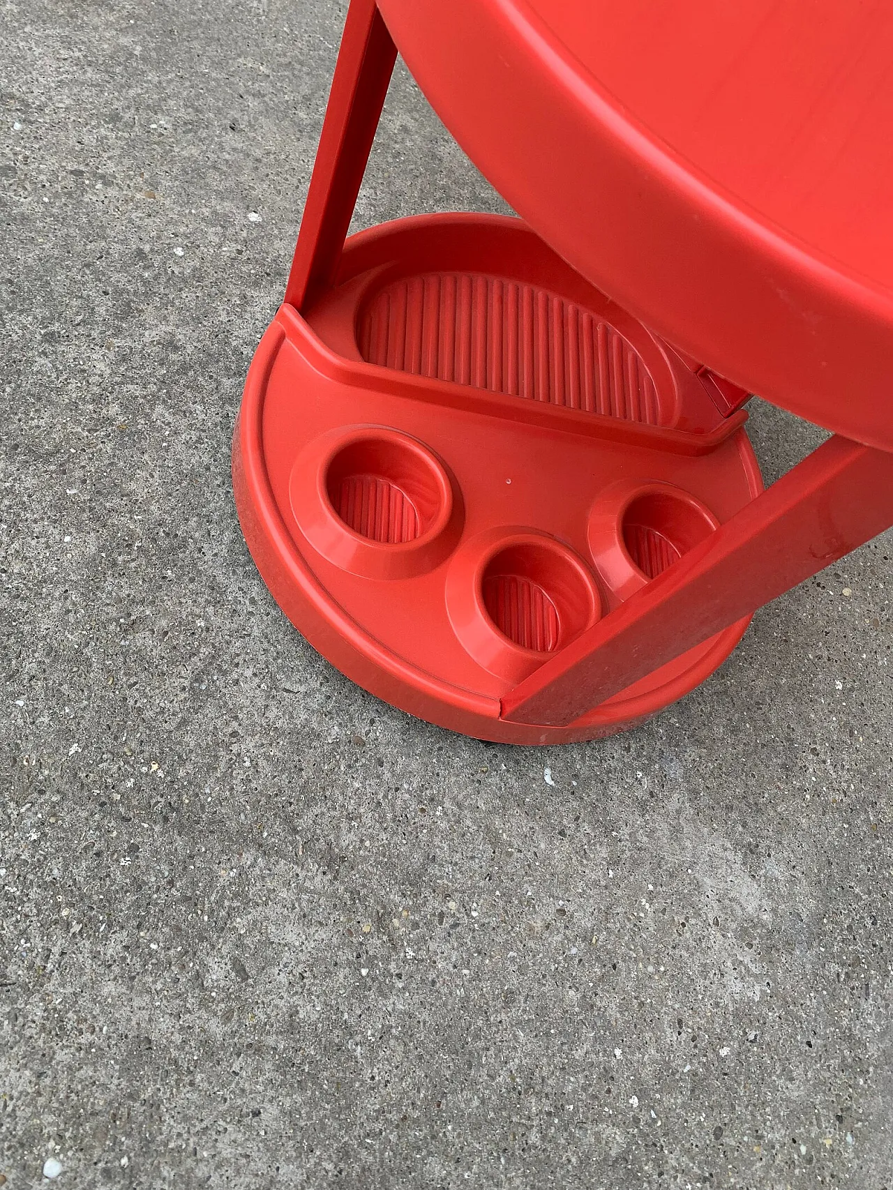Carrello bar in plastica rossa, anni '70 4