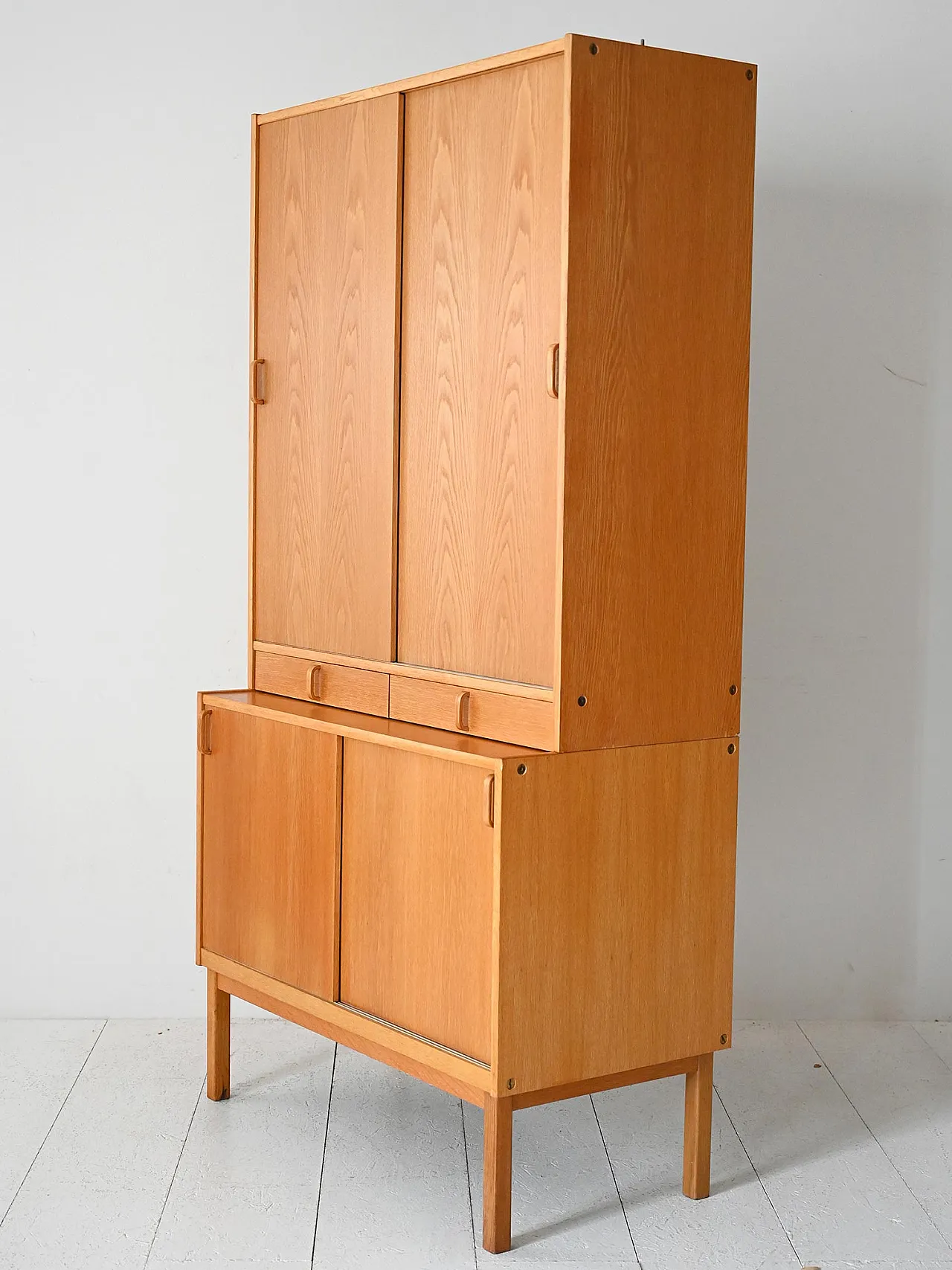 Libreria scandinava Bodafors in rovere 5