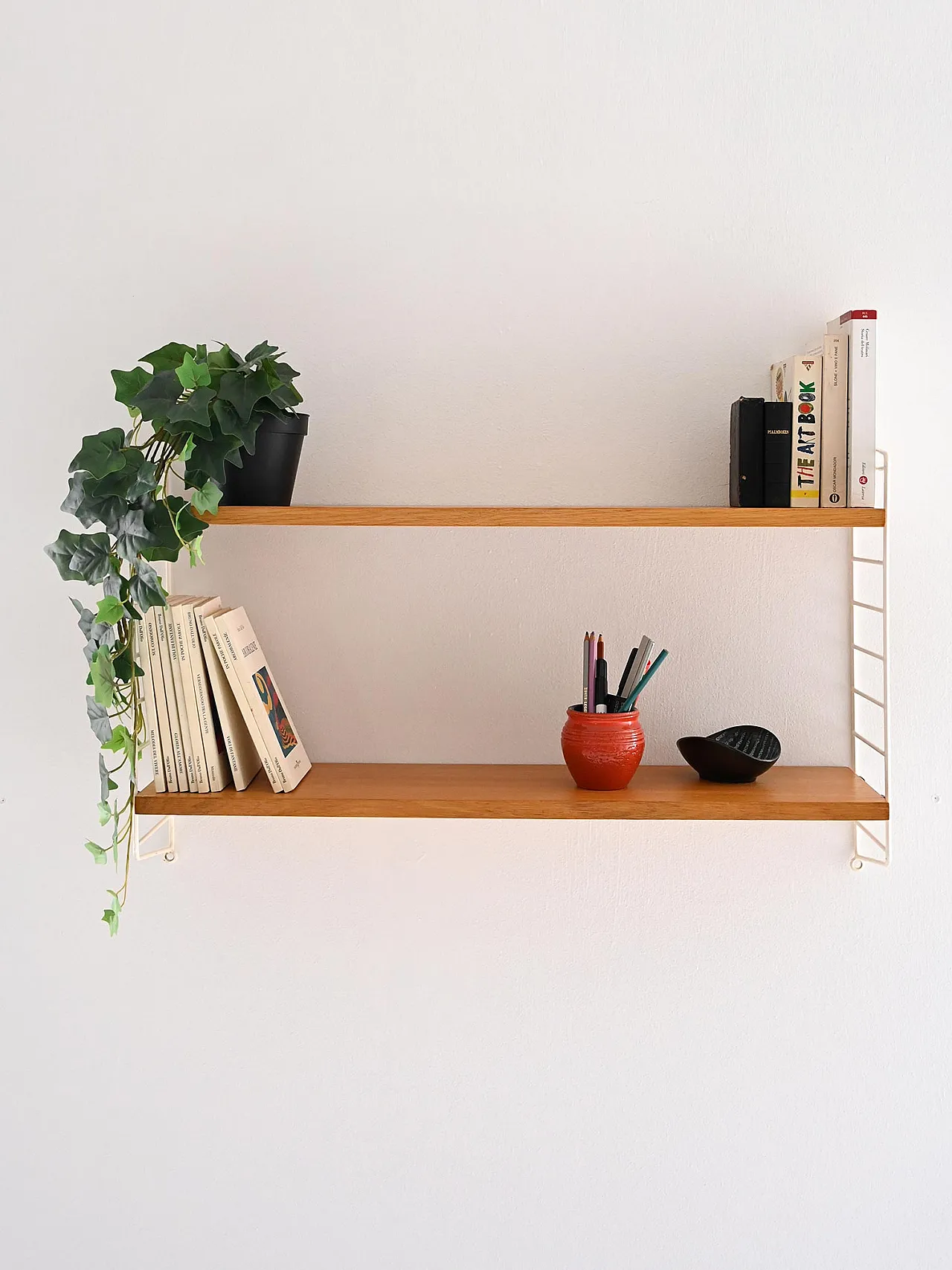 Shelving in oak, 60s 11