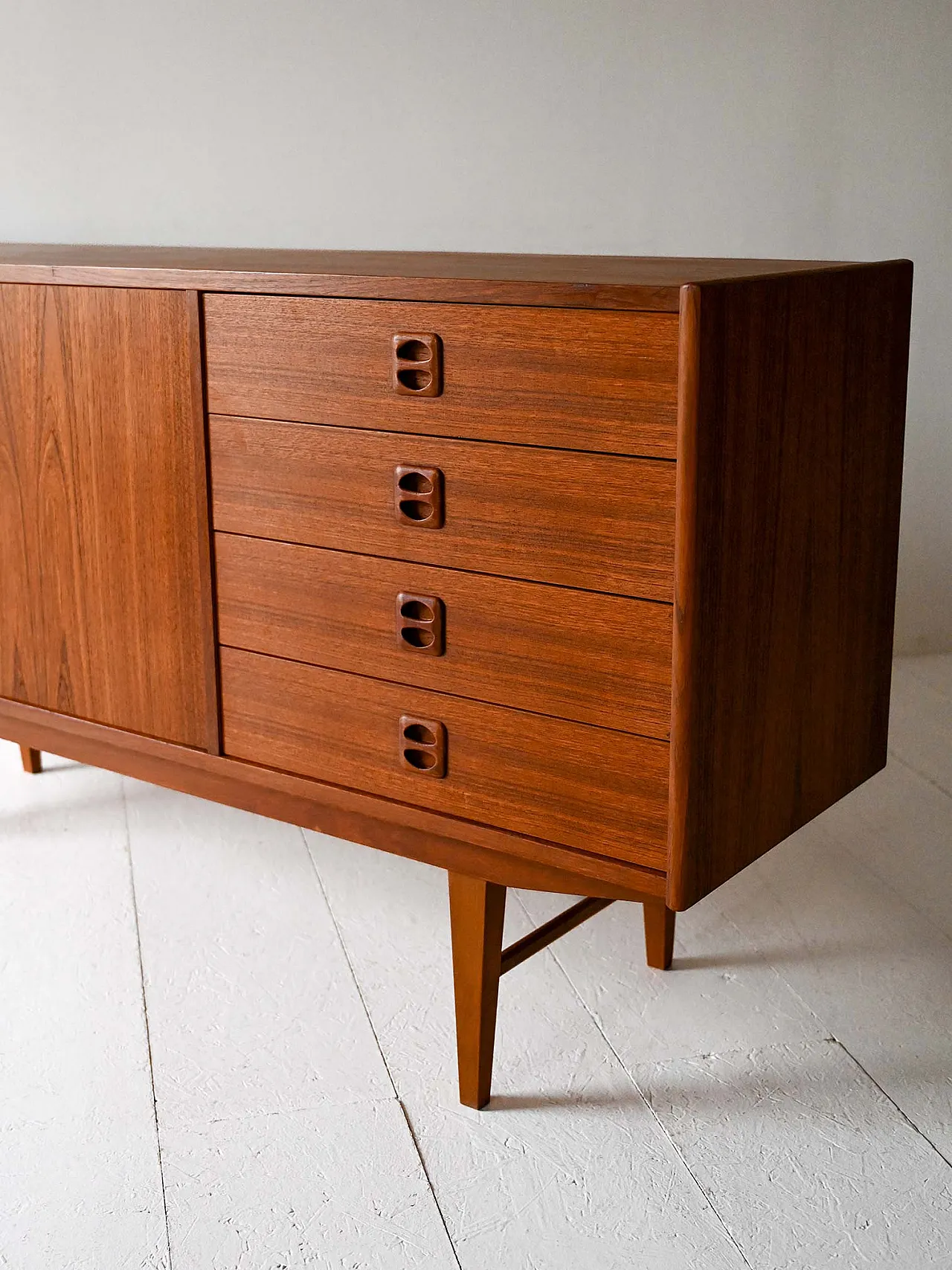 Scandinavian teak sideboard, mid-20th century 8
