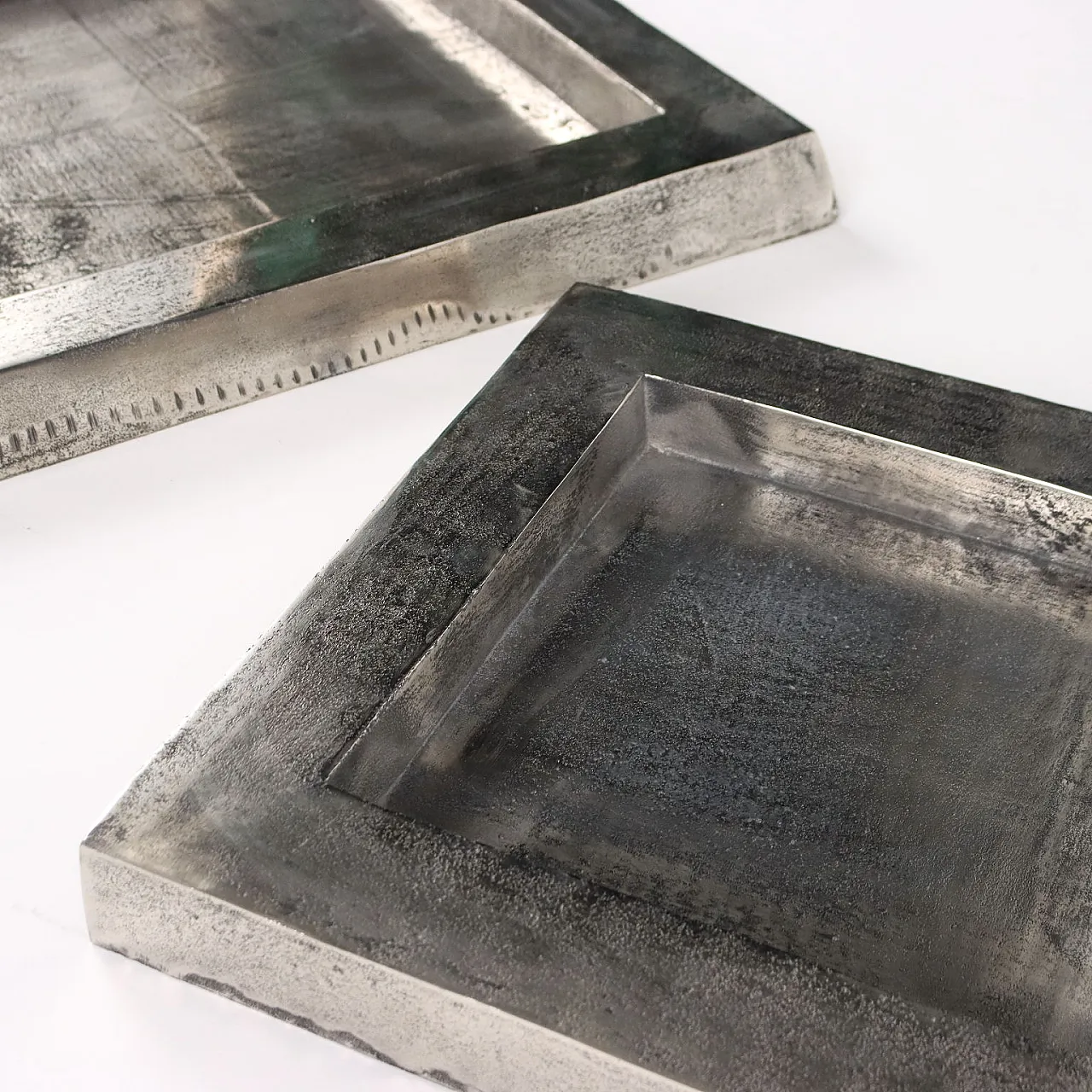 Pair of square aluminium centrepieces, 1990s 4