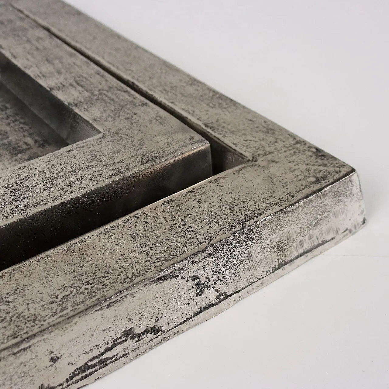 Pair of square aluminium centrepieces, 1990s 9