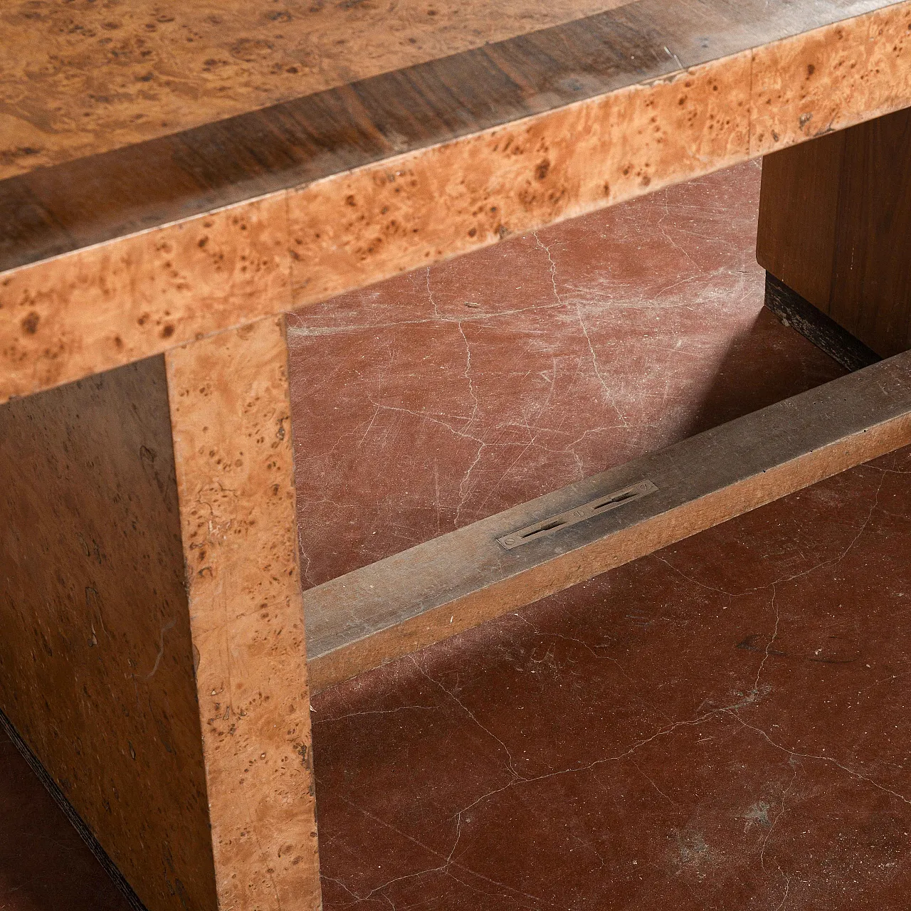 Maple-root dining table, mid-20th century 8