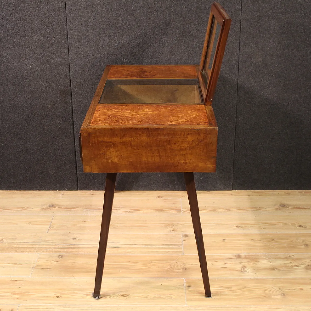 Italian toilet, 70s 9