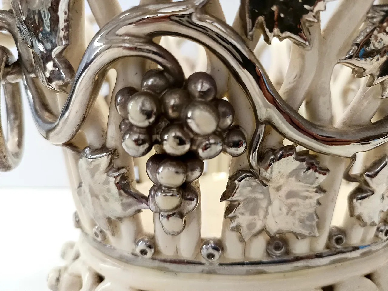 Fruttiera o centrotavola in ceramica di Charles de Boissimon, Francia 14