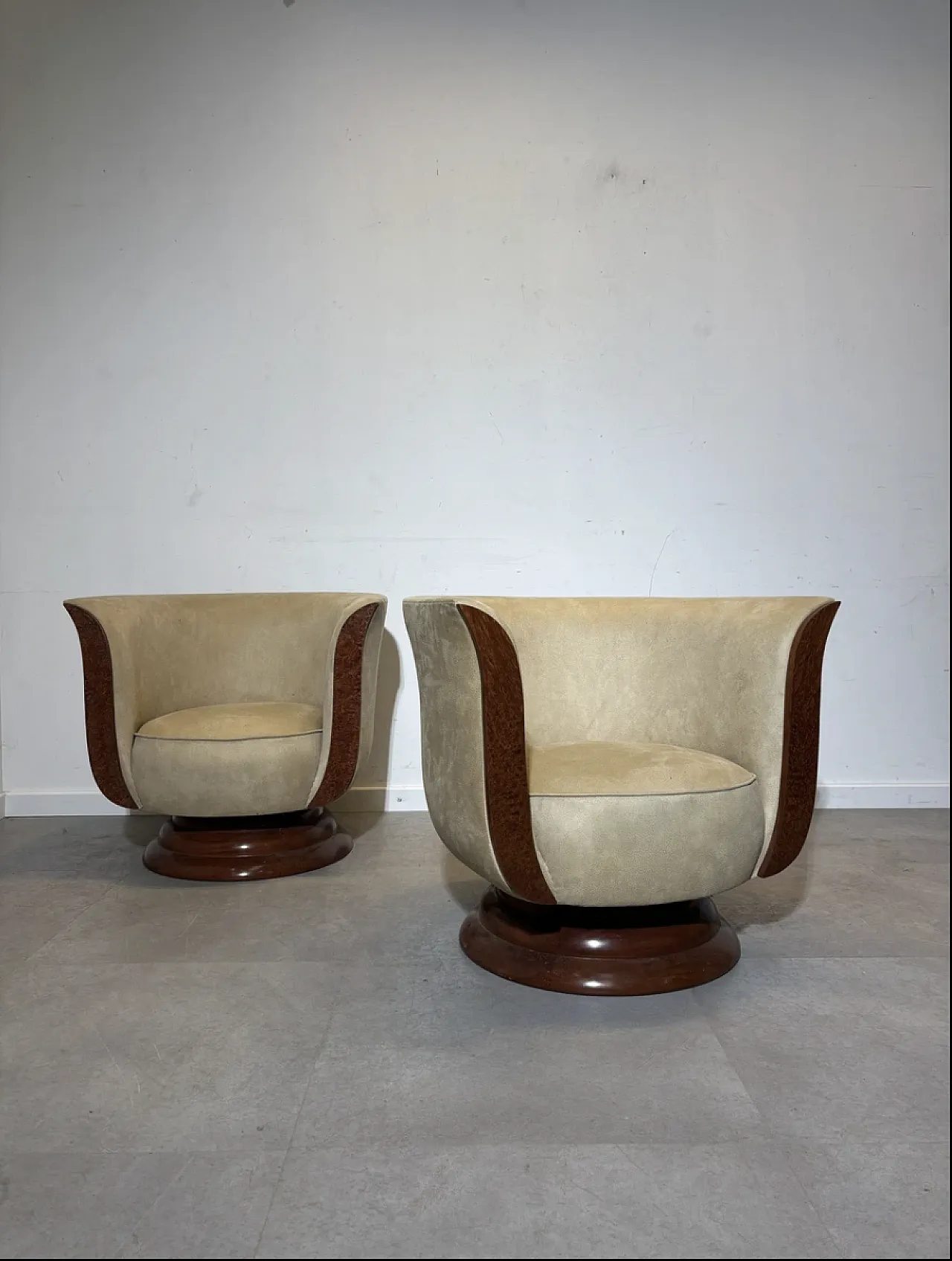 Pair of "Hotel Le Malandre" Art Deco Tulip Chairs, 1930s 2