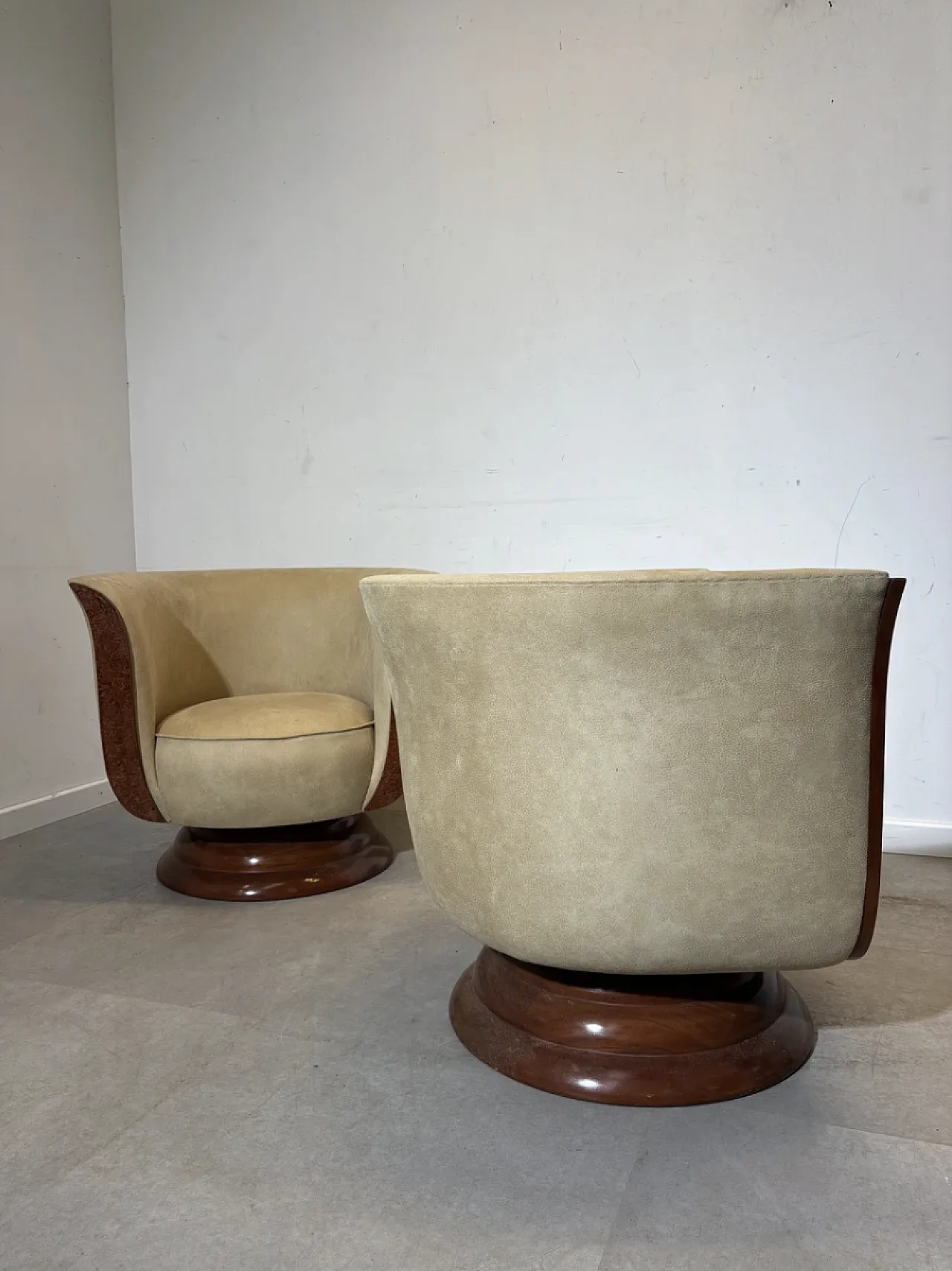 Pair of "Hotel Le Malandre" Art Deco Tulip Chairs, 1930s 4