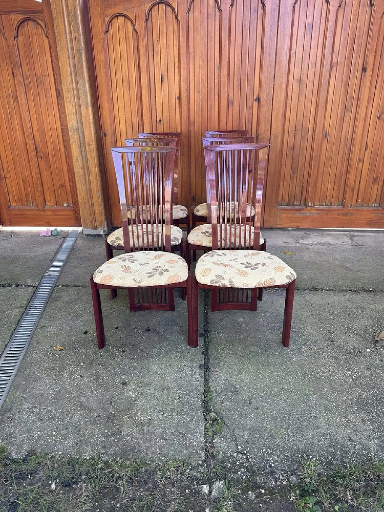 6 Sedie da pranzo laccate e in tessuto di Pietro Costantini, anni '80 1