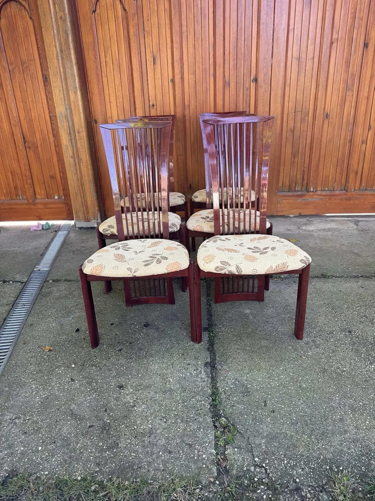 6 Sedie da pranzo laccate e in tessuto di Pietro Costantini, anni '80 2