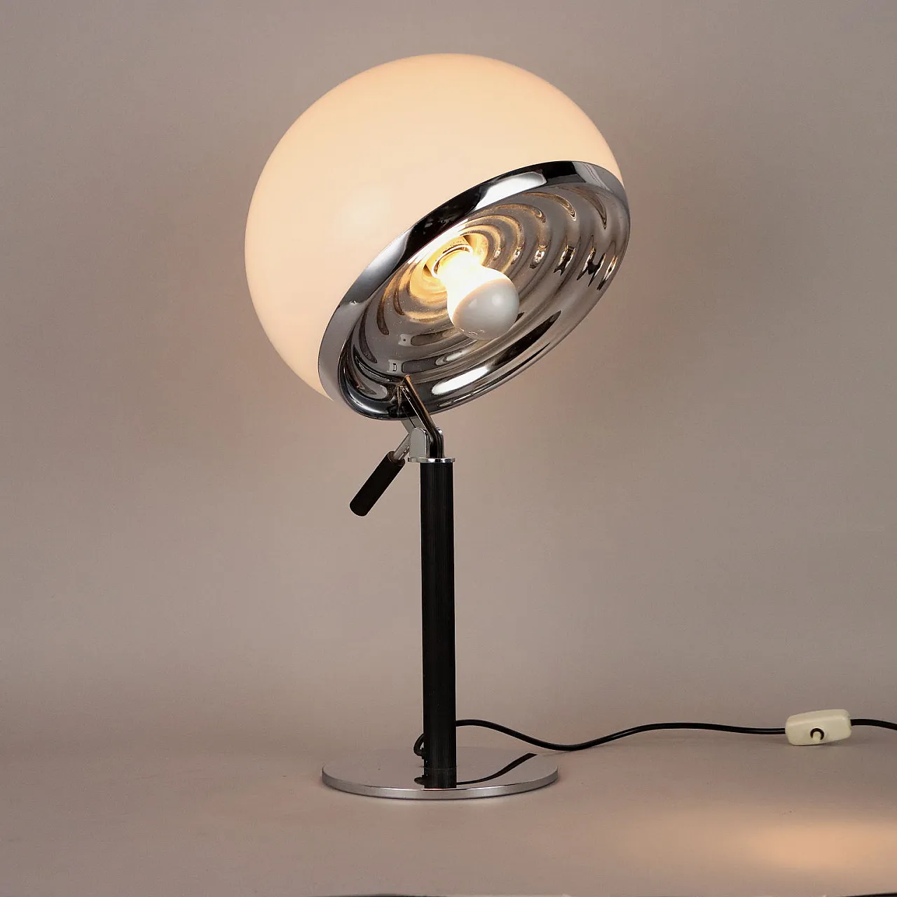 Lampada Bino di Vittorio Gregotti e Giotto Stoppino, anni '70 1