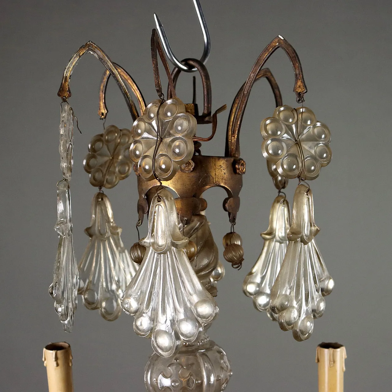 Lampadario in ferro dorato e vetro a 9 luci, '800 3