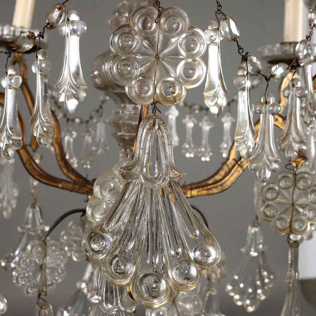 Lampadario in ferro dorato e vetro a 9 luci, '800 6