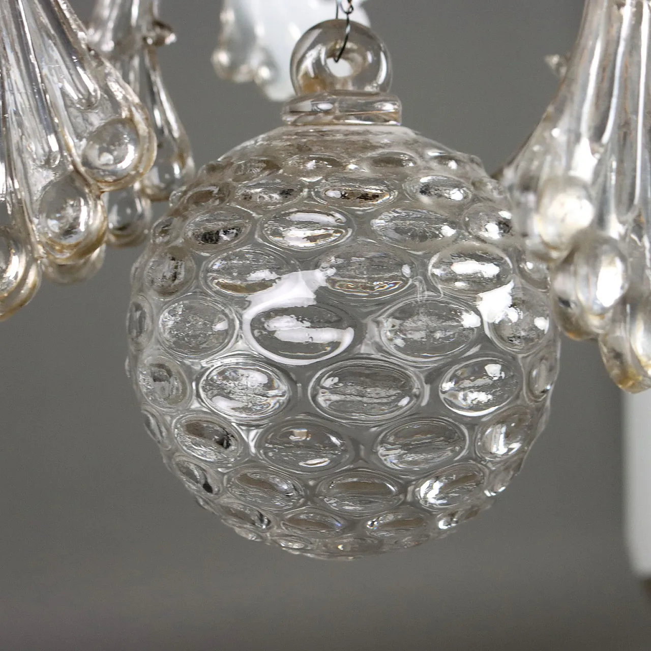 Lampadario in ferro dorato e vetro a 9 luci, '800 10