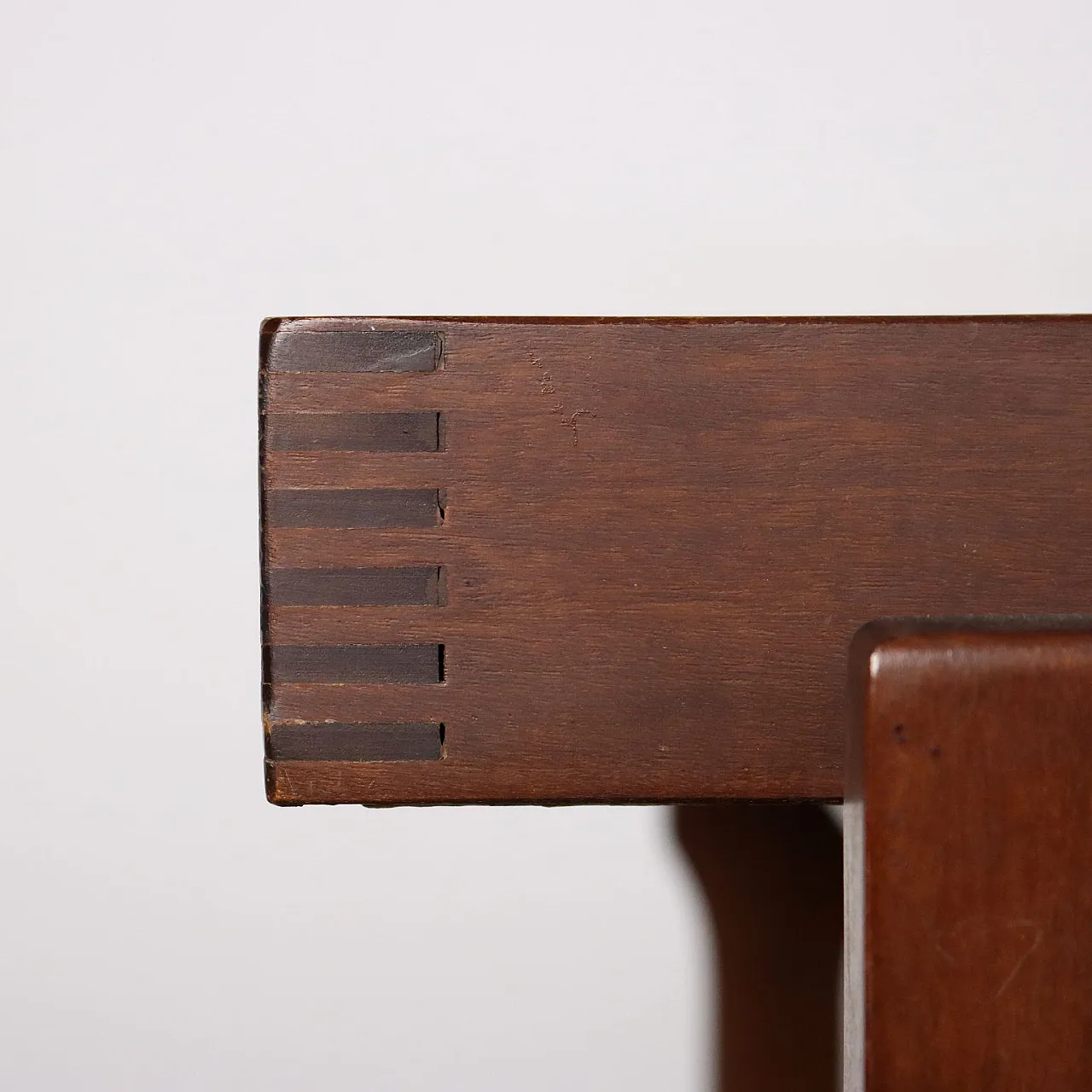 Carrello bar in faggio tinto e impiallacciatura di mogano, anni '60 6