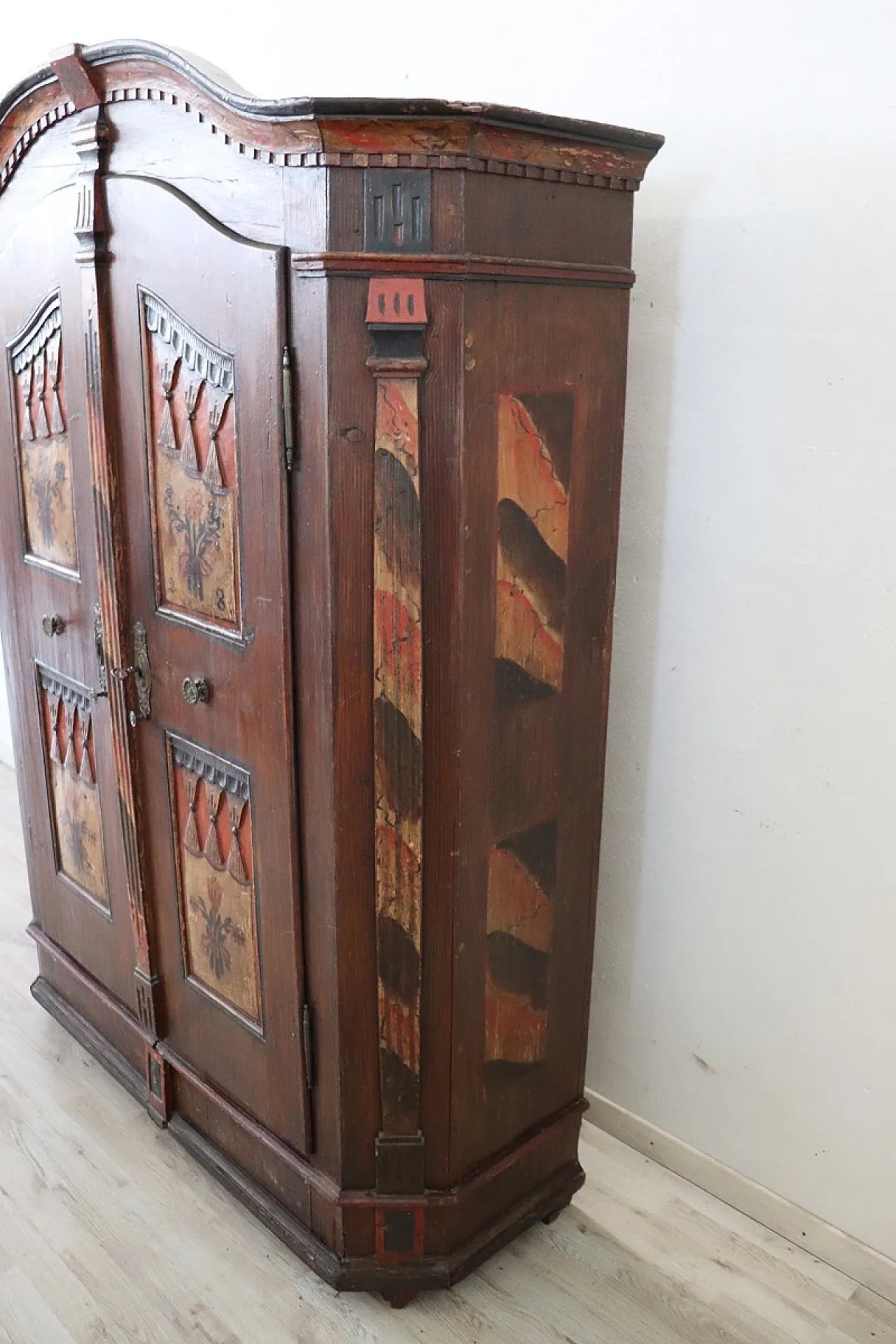 Tyrolean wardrobe, 1828 3