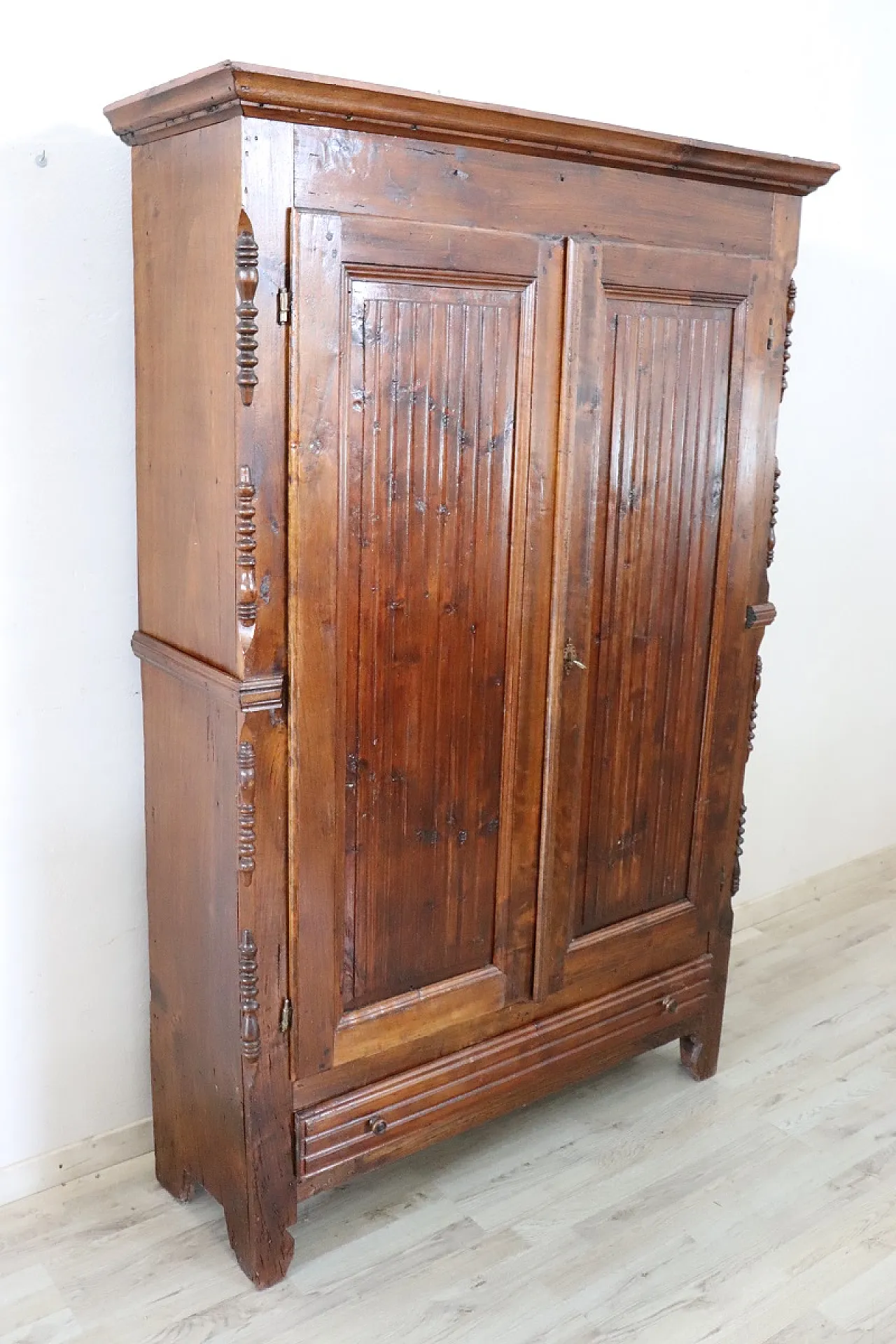 Solid poplar wardrobe, mid 19th century 2