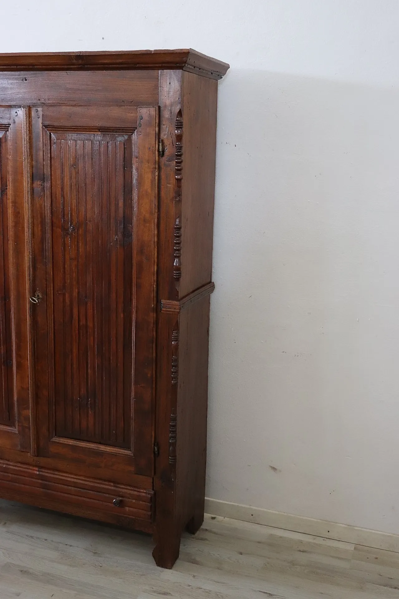 Solid poplar wardrobe, mid 19th century 3