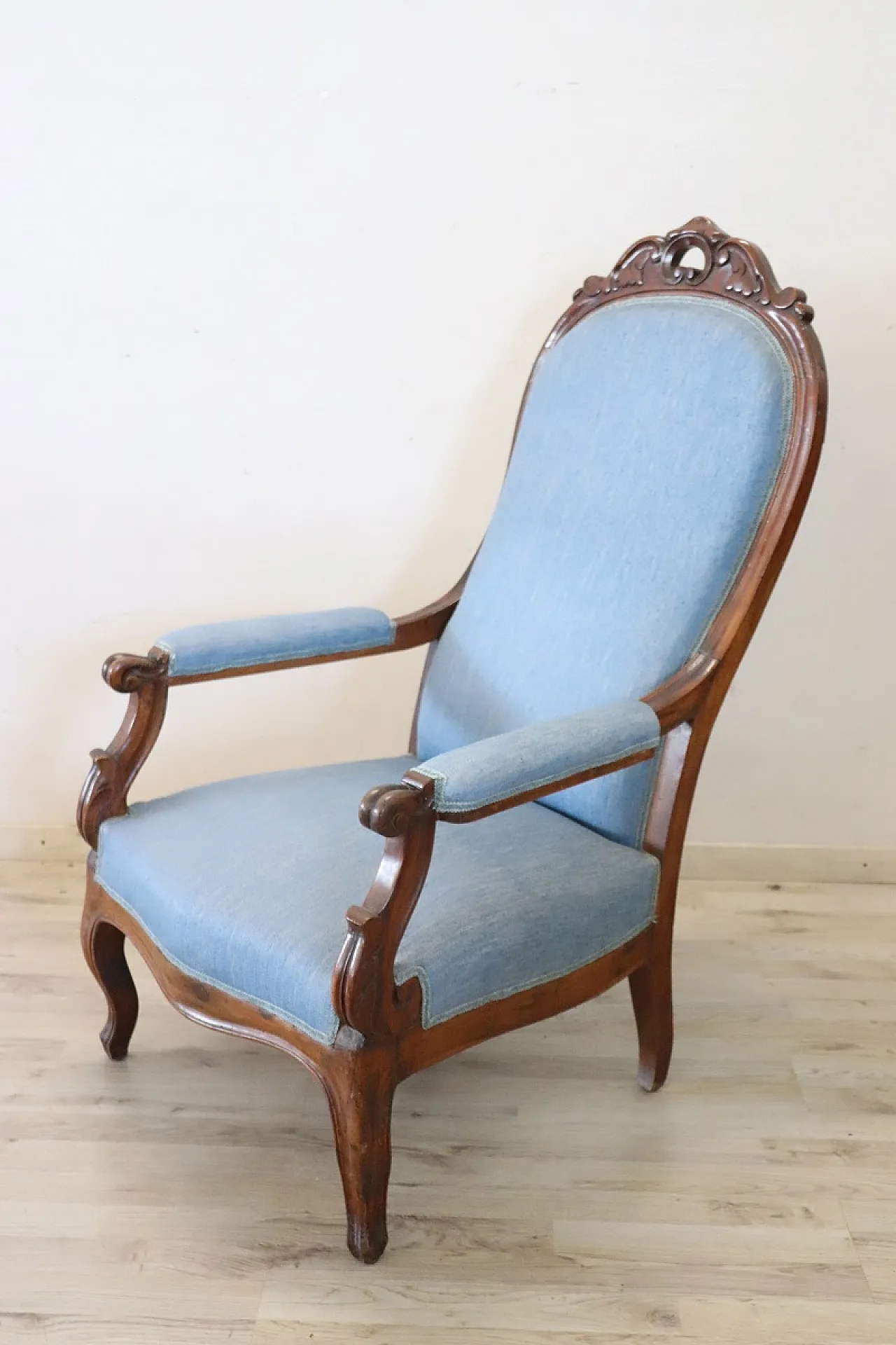 Poltrona in noce imbottita, metà '800 3