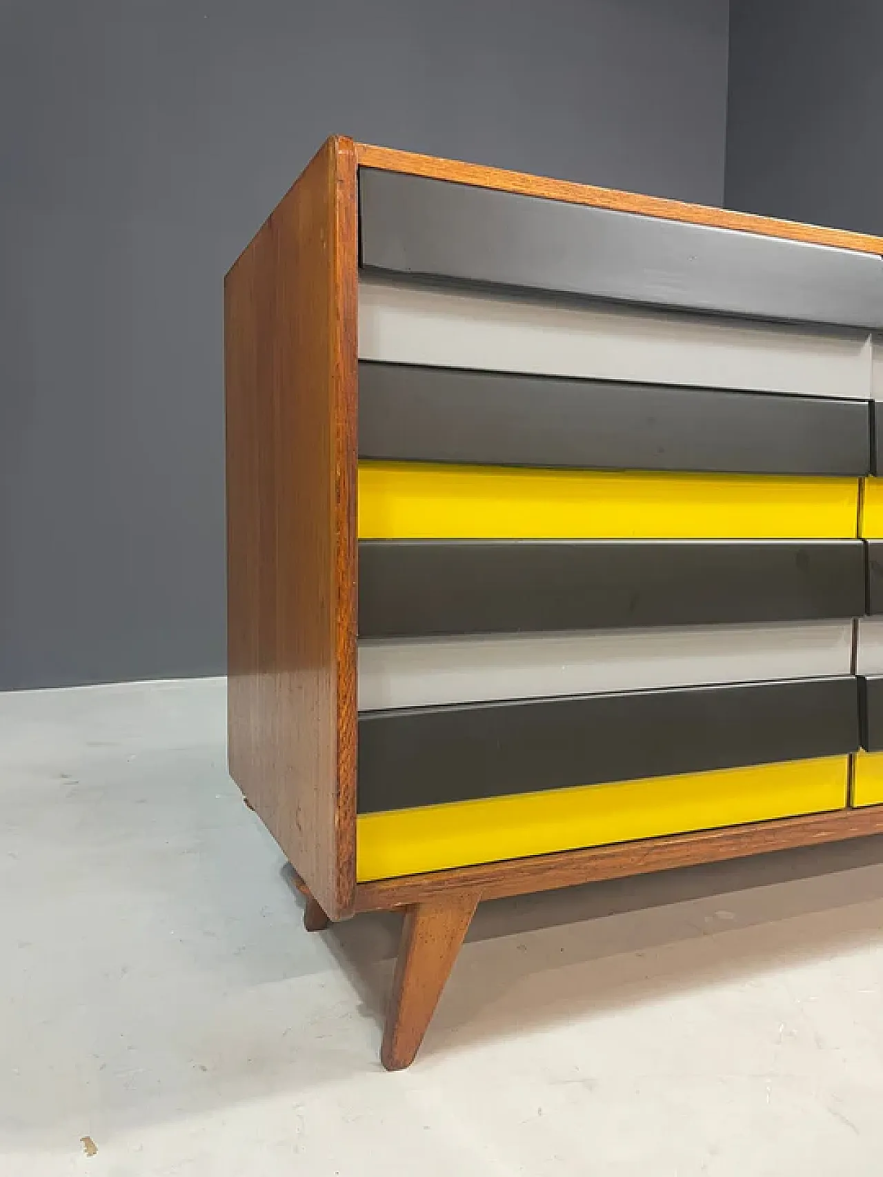 Credenza di Jiří Jiroutek per Interiér Praha, anni '60 11