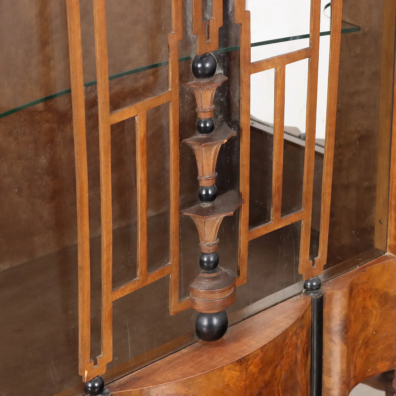 Vetrina Art Deco in noce, primo '900 9