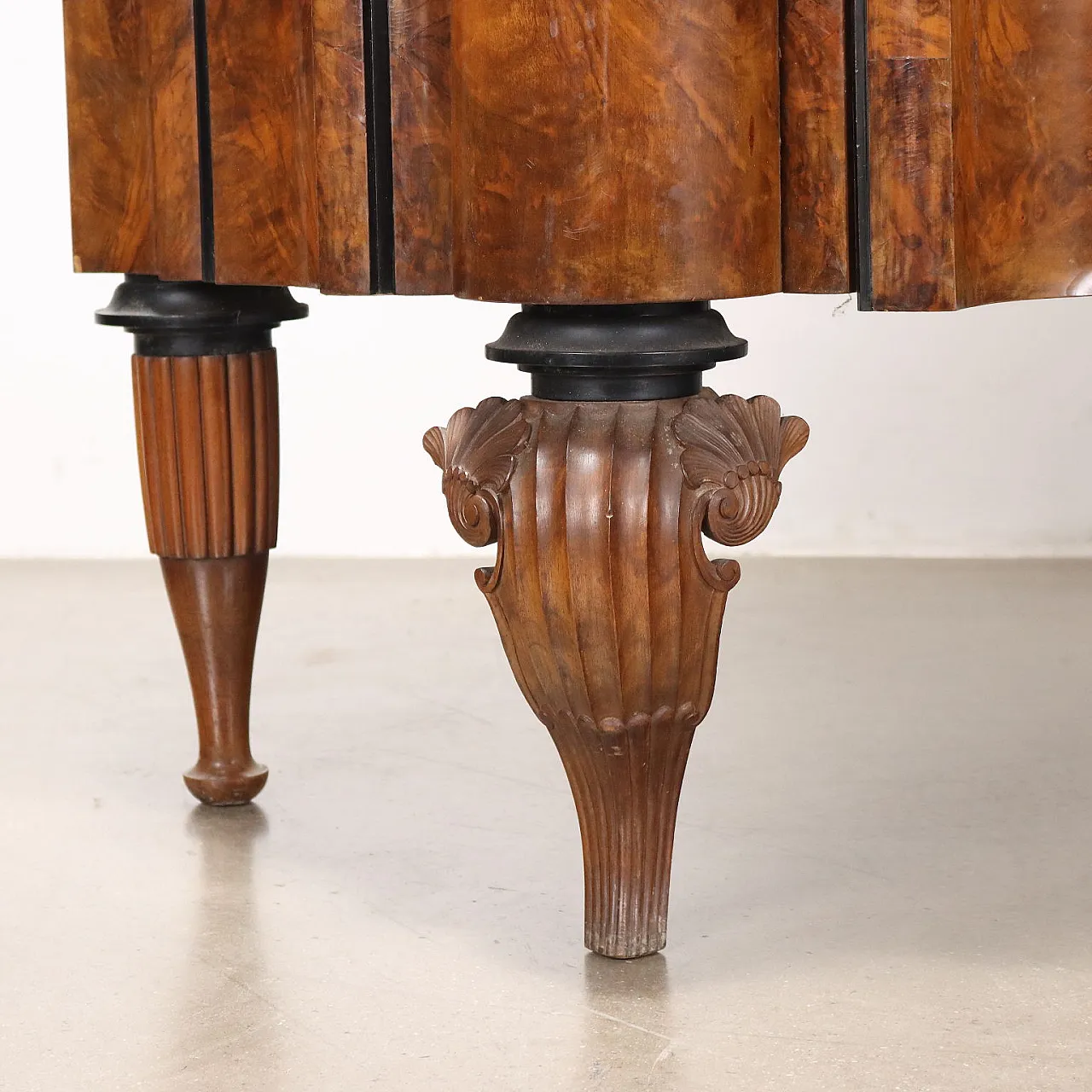 Vetrina Art Deco in noce, primo '900 10