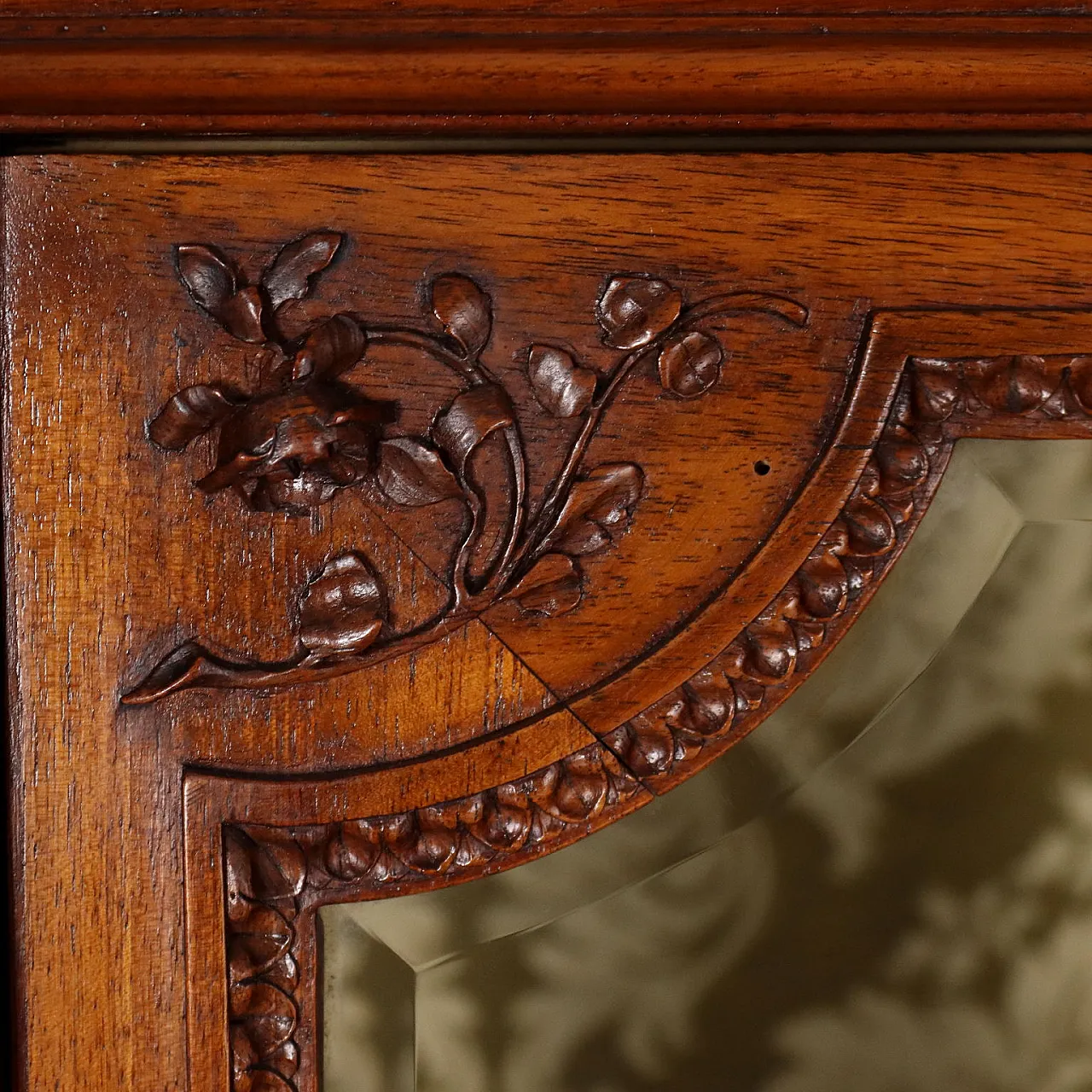 Vetrina in stile neoclassico in noce, '900 6