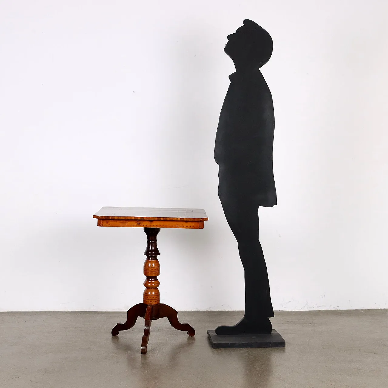 Tavolino da caffè in noce impiallacciato, '800 2