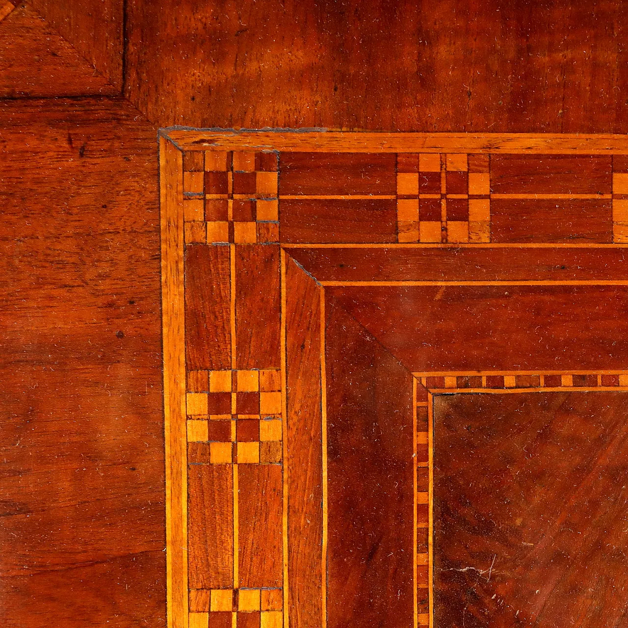 Tavolino da caffè in noce impiallacciato, '800 5