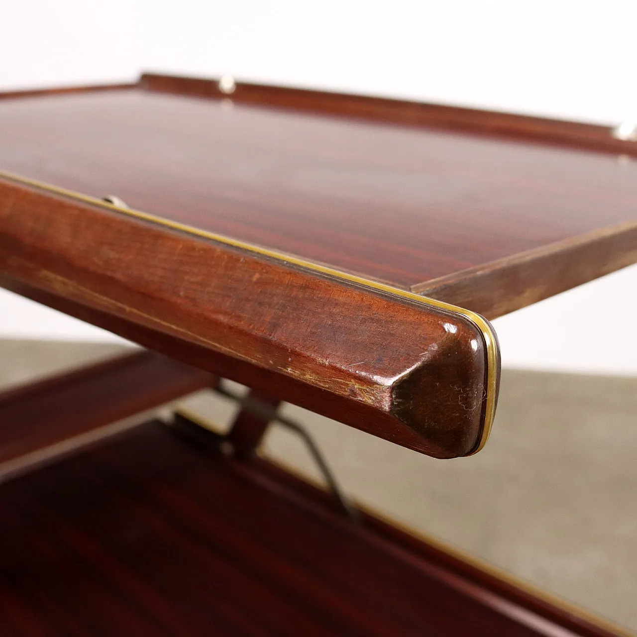 Carrello da cucina in legno e ottone, anni '60 5