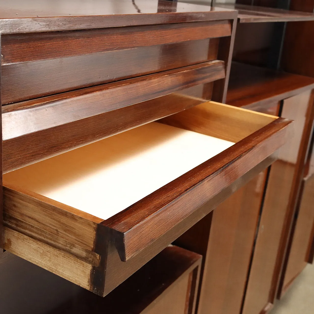 Libreria terra-cielo impiallacciata in teak, metà '900 8