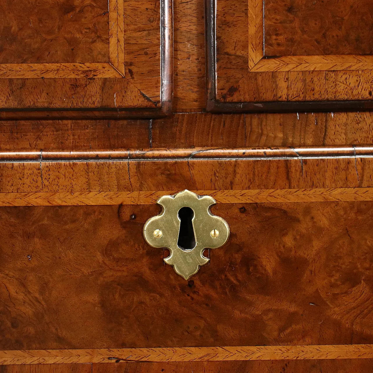 Ribalta Queen Anne in noce e radica di noce, '700 10