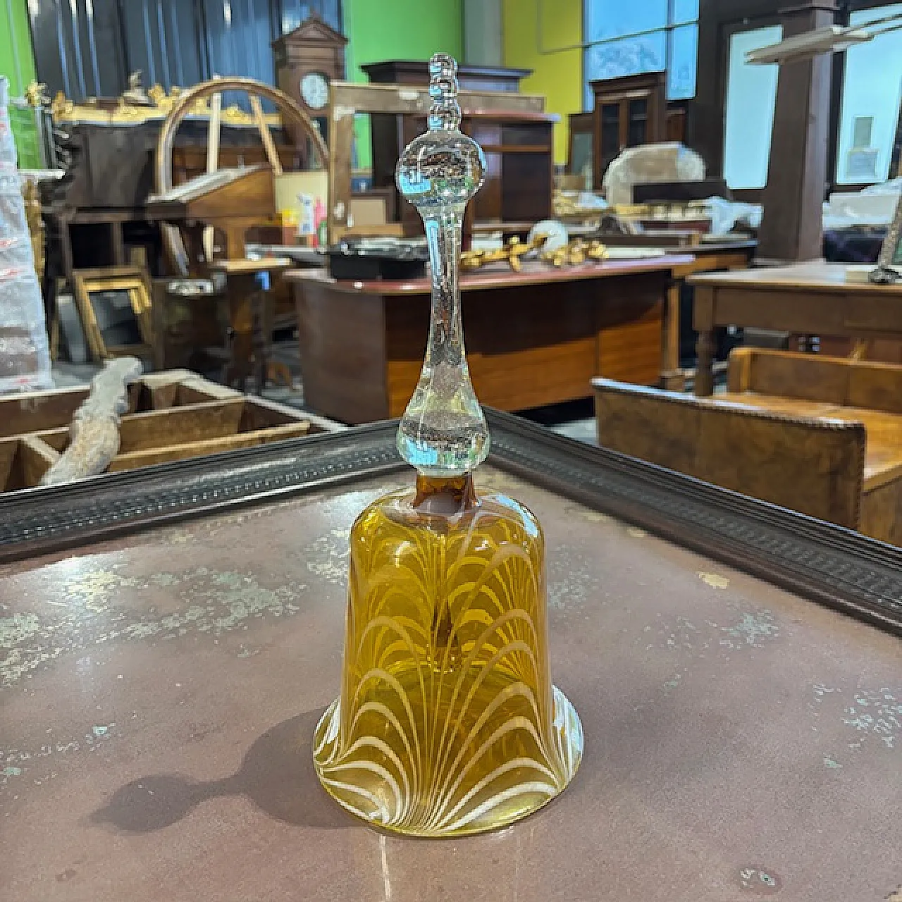 Campana in vetro giallo e bianco, '800 5