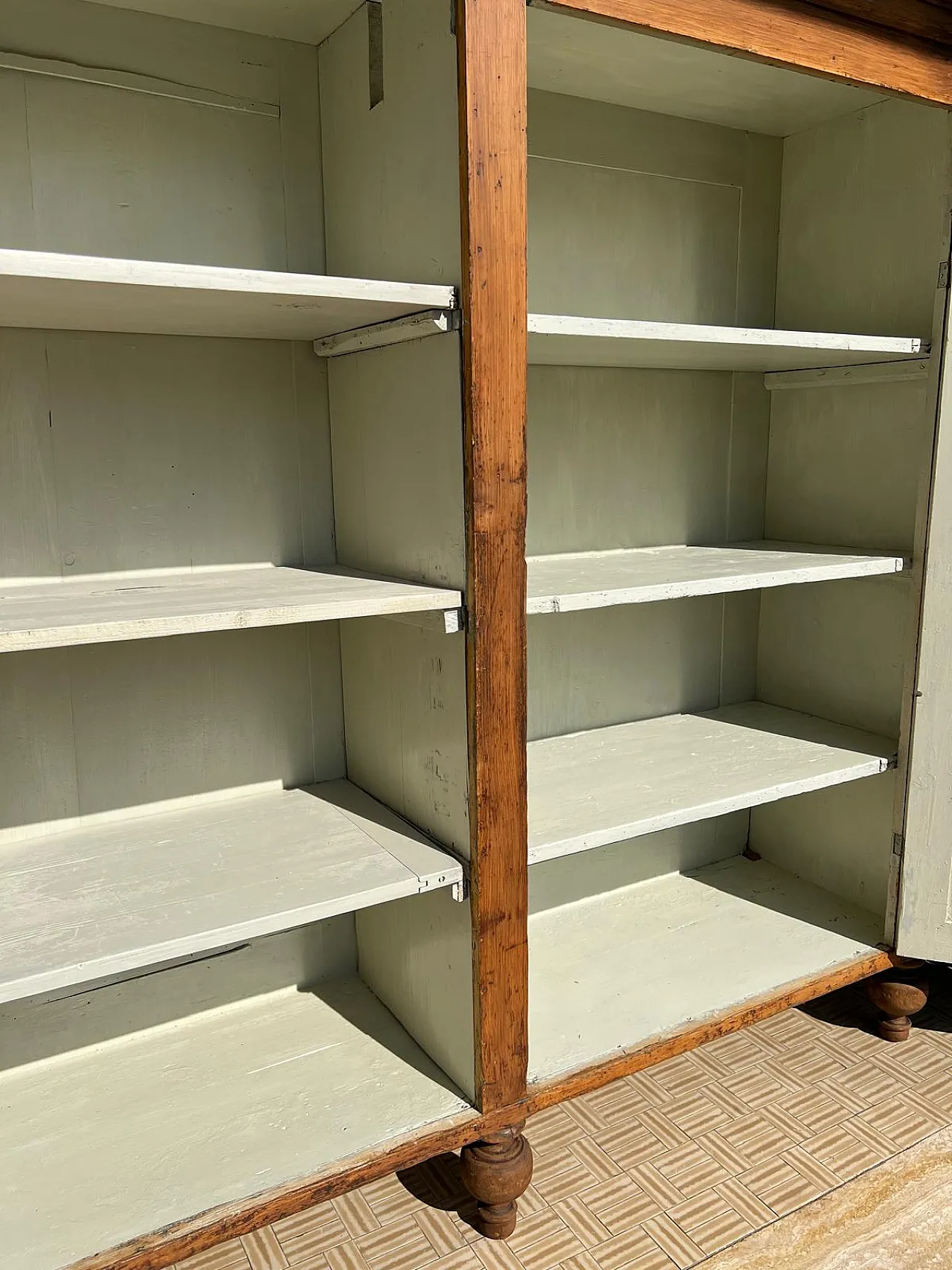 Credenza in abete rustica, '800 10