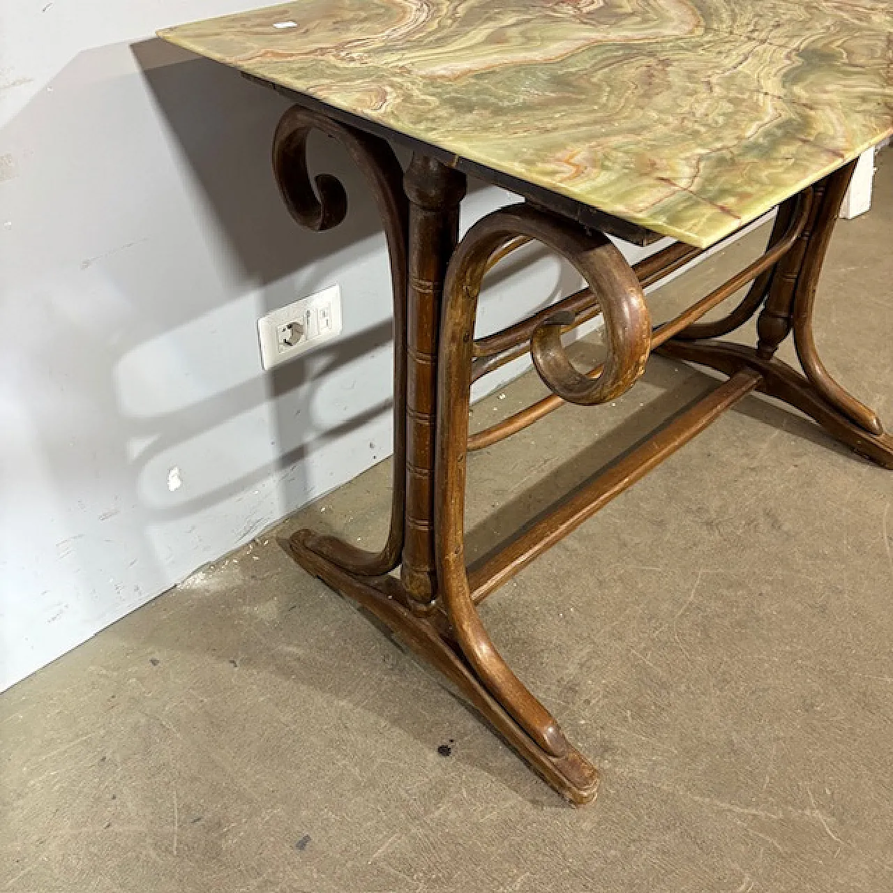 Tavolo Thonet Art Decò legno faggio curvato e onice, 1940 9