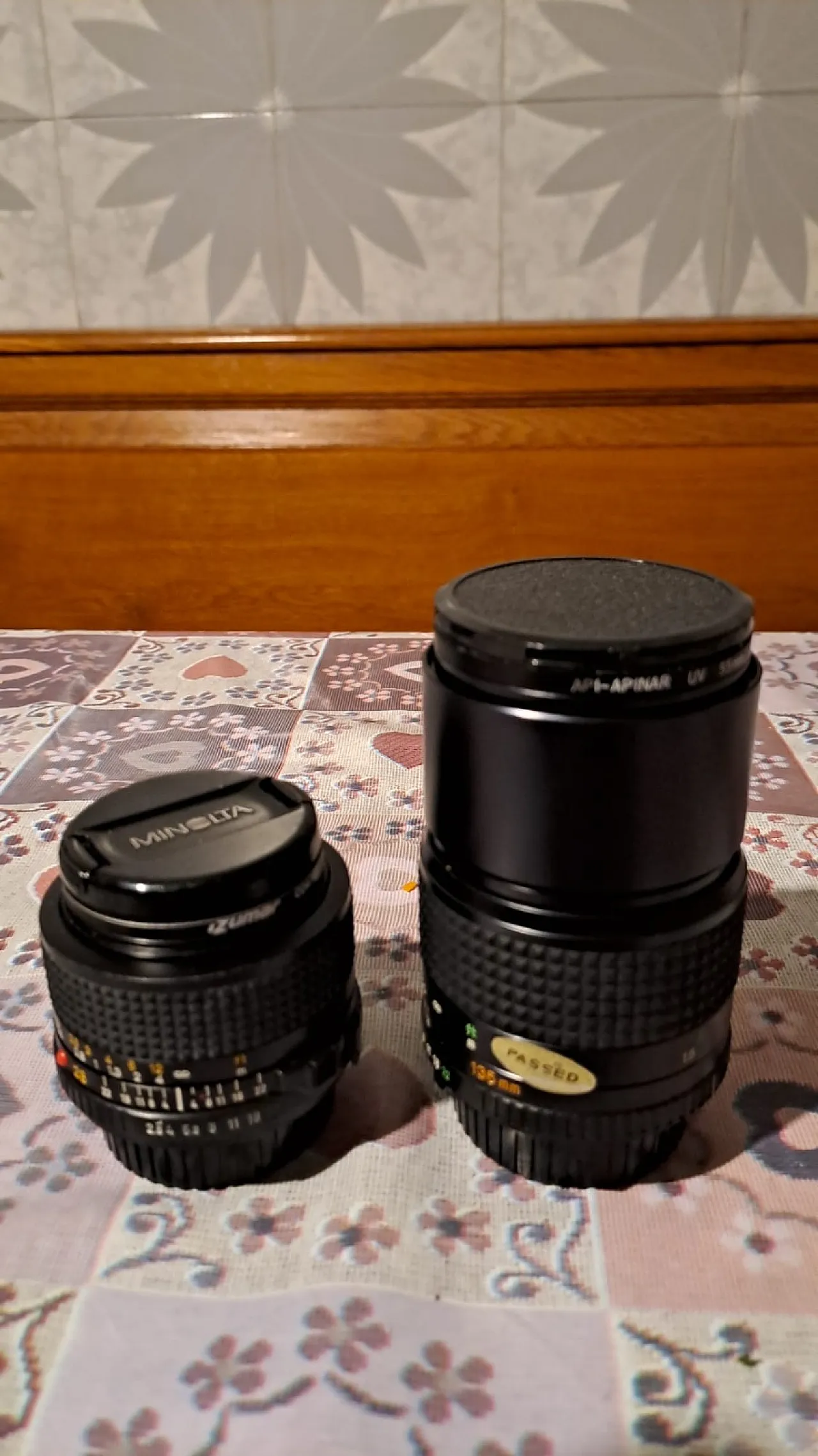 Minolta X-300s 3 objectives, flash and accessories-full, 90s 6