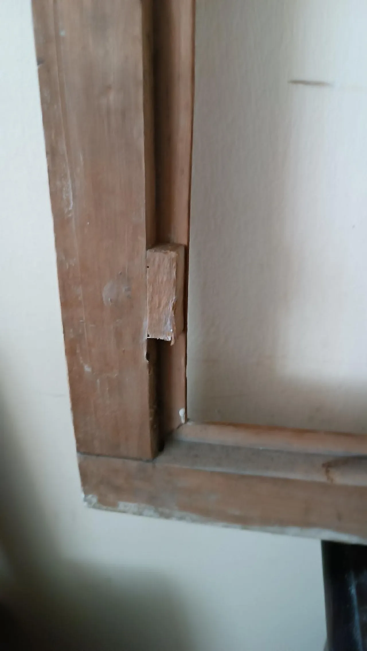 Antique gilded wooden picture frame, early 19th century 12