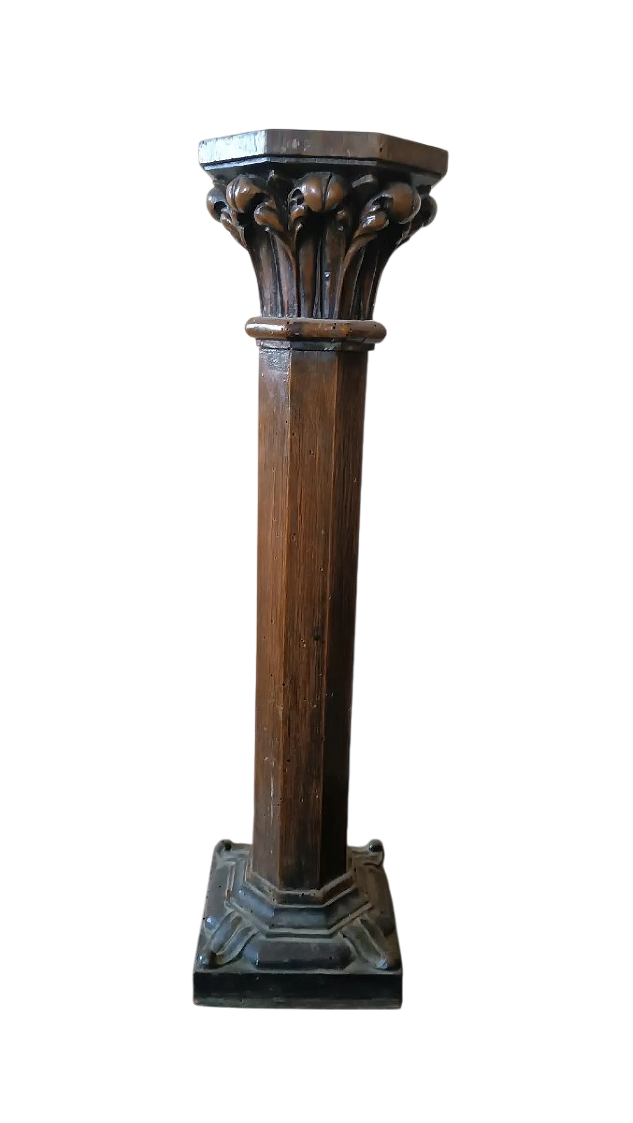 Carved fruitwood candelabra capital, 19th century 9