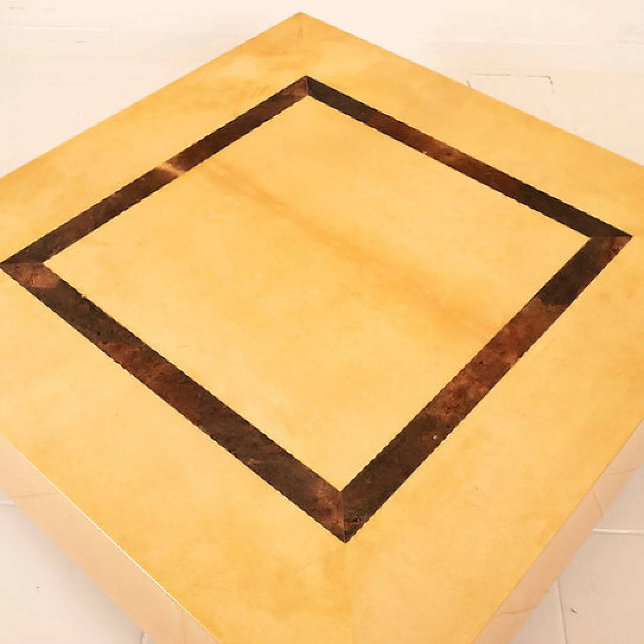 Tavolino di Aldo Tura per TURA Milano, anni '60 14