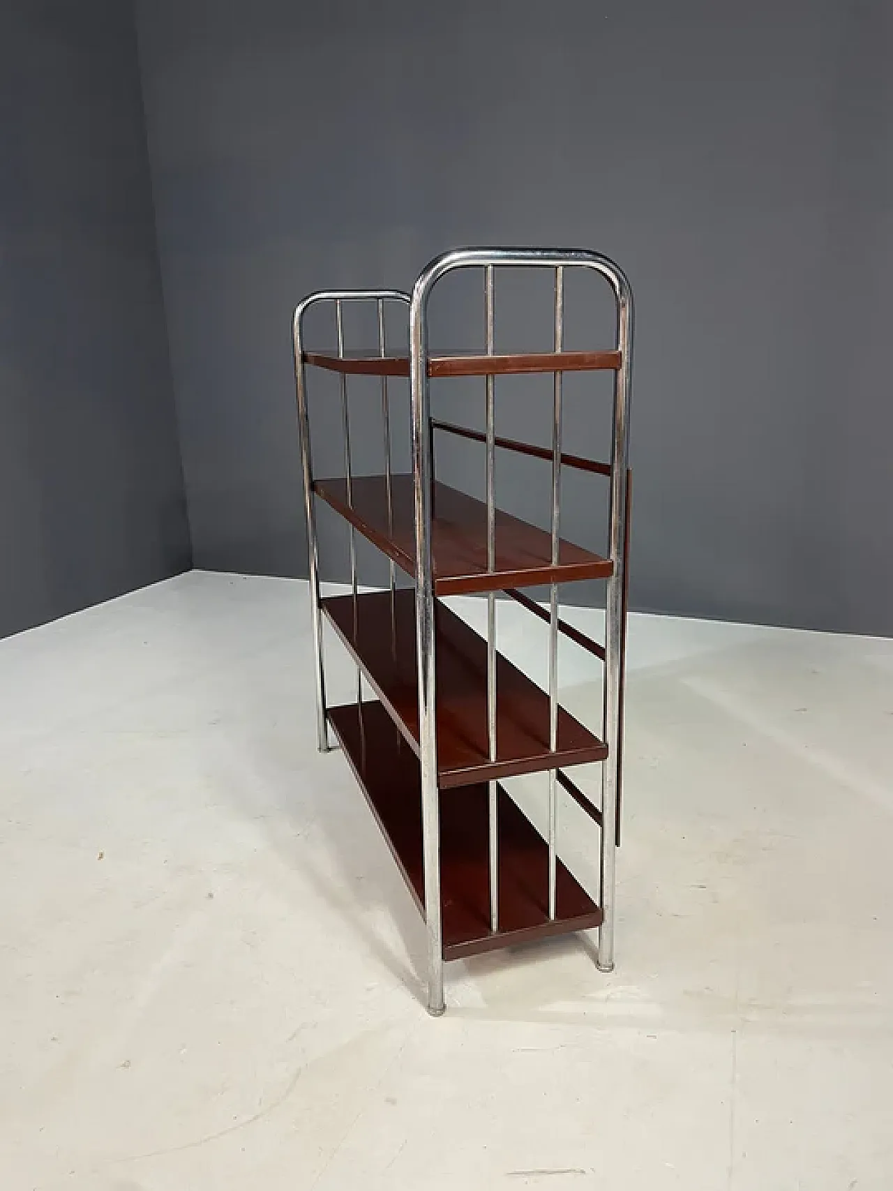Bauhaus chrome étagère in bent steel and sheet metal, 1930s 7