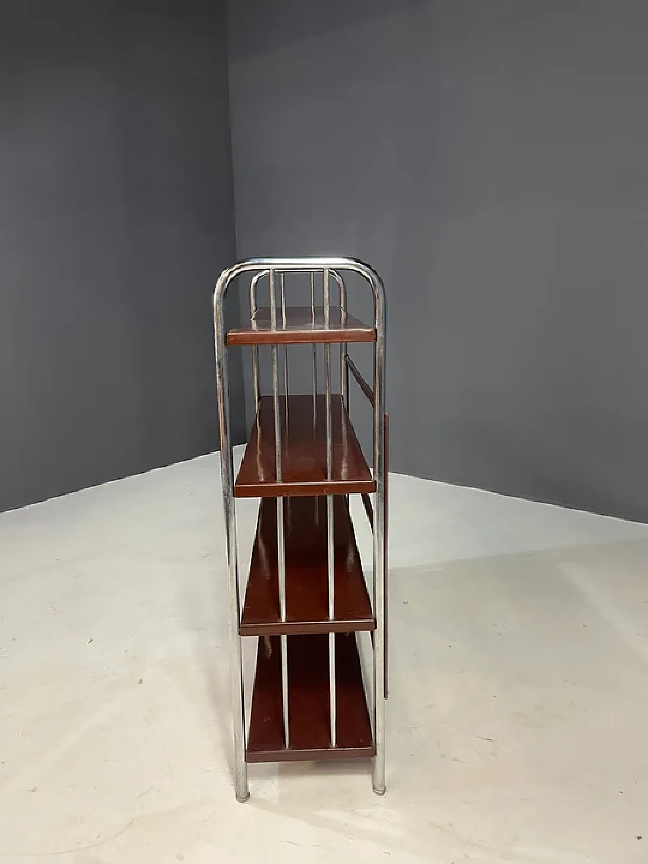 Bauhaus chrome étagère in bent steel and sheet metal, 1930s 14