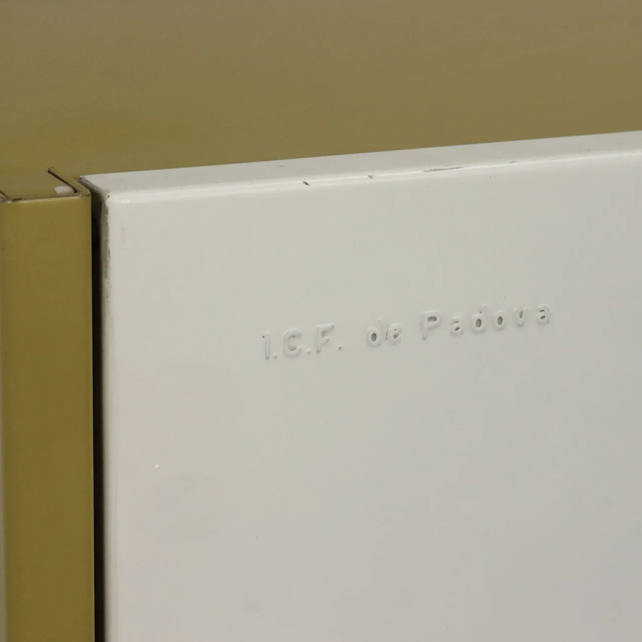 Libreria CSS in metallo di George Nelson per ICF De Padova, anni '60 6