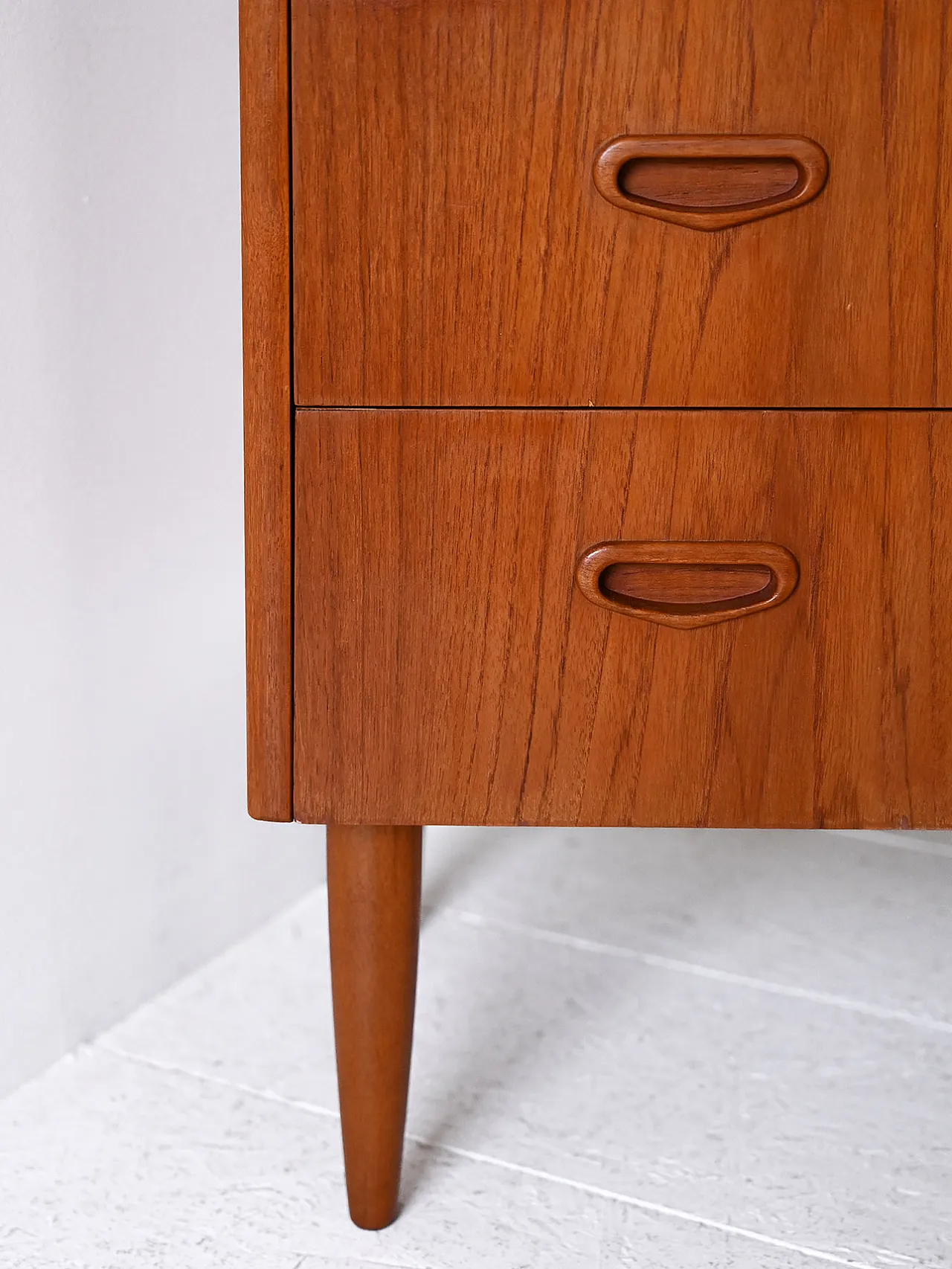 Cassettiera scandinava in teak anni ’60 6